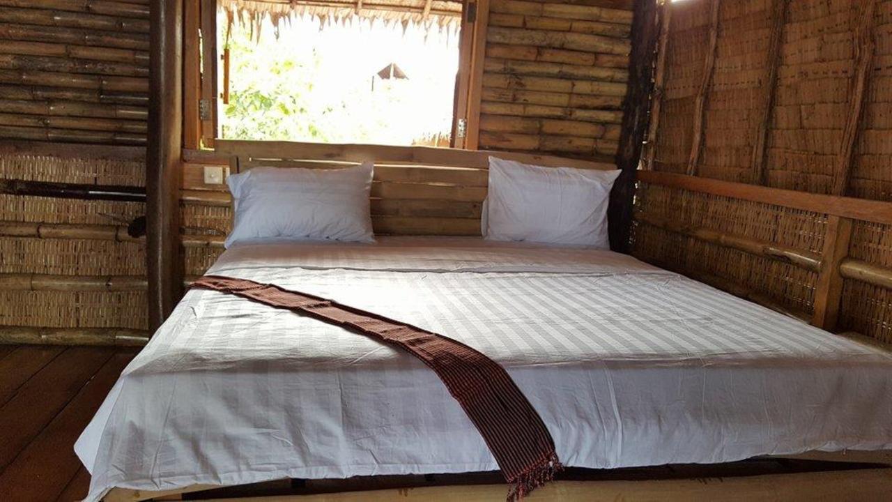 Tree Bar Hostel Koh Rong Sanloem Exterior photo