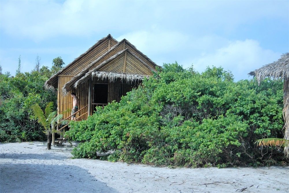 Tree Bar Hostel Koh Rong Sanloem Exterior photo