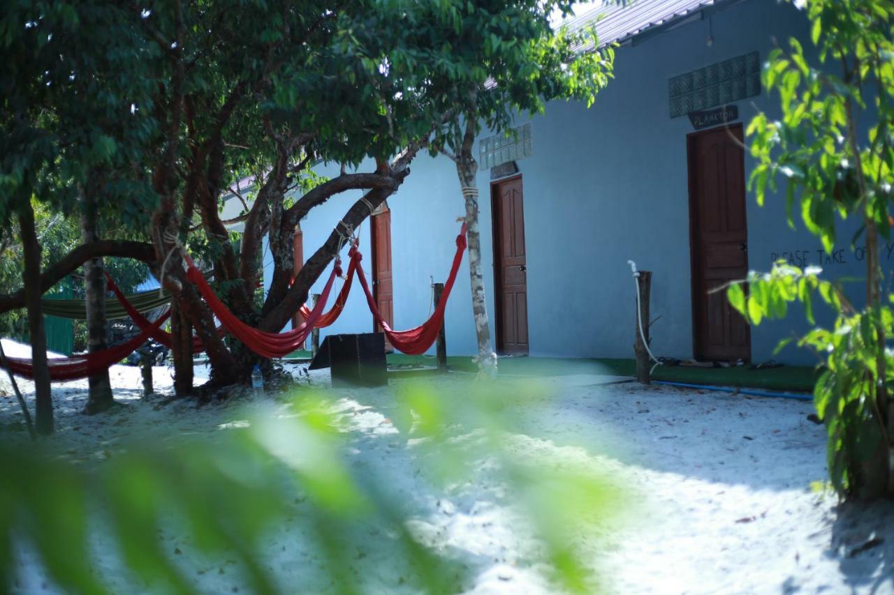 Tree Bar Hostel Koh Rong Sanloem Exterior photo